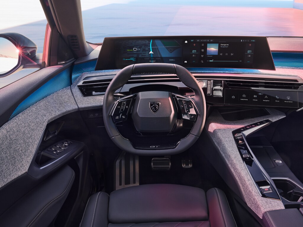 Nowy PEUGEOT Panoramic i-Cockpit®