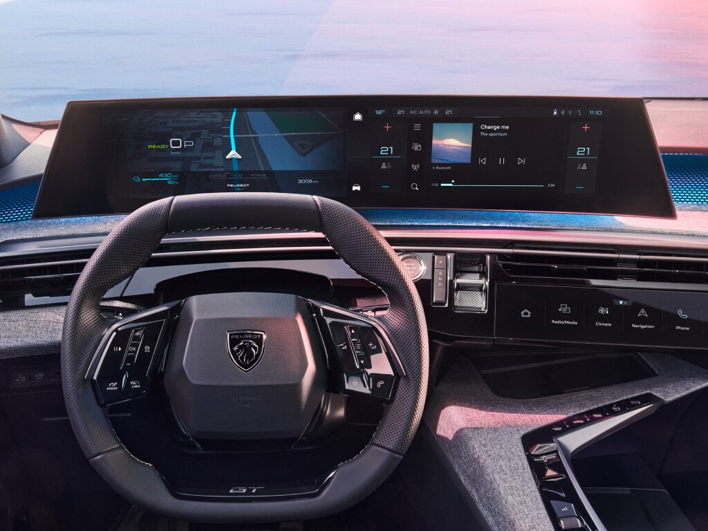 Nowy PEUGEOT Panoramic i-Cockpit®