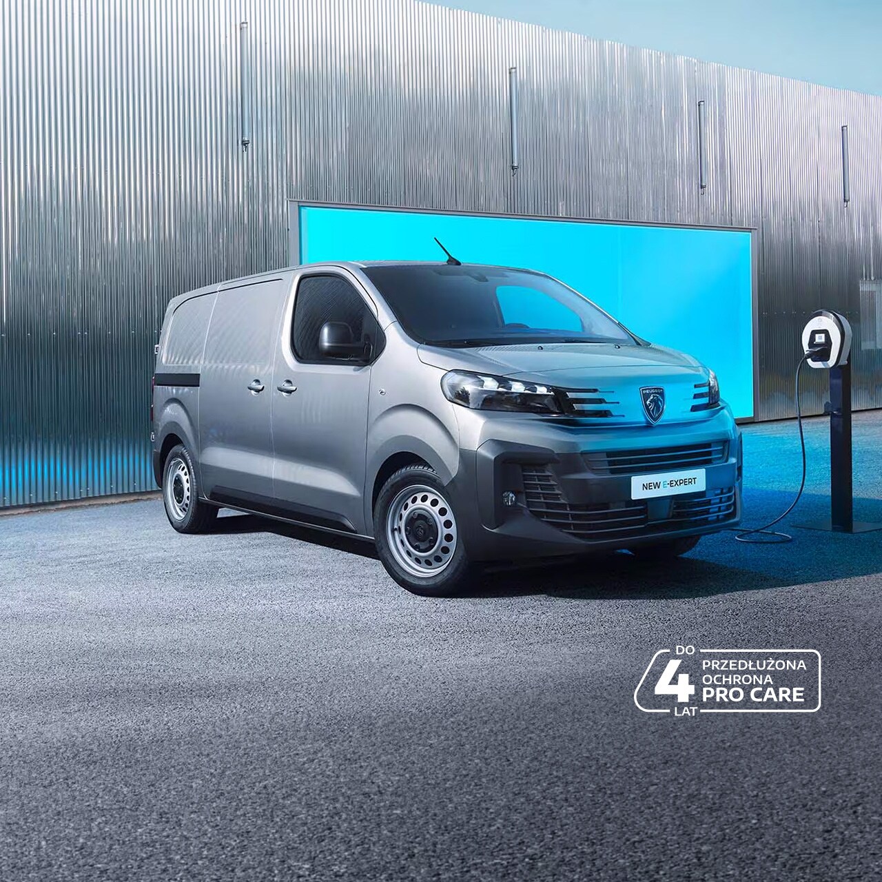PEUGEOT E-Expert w trakcie ładowania