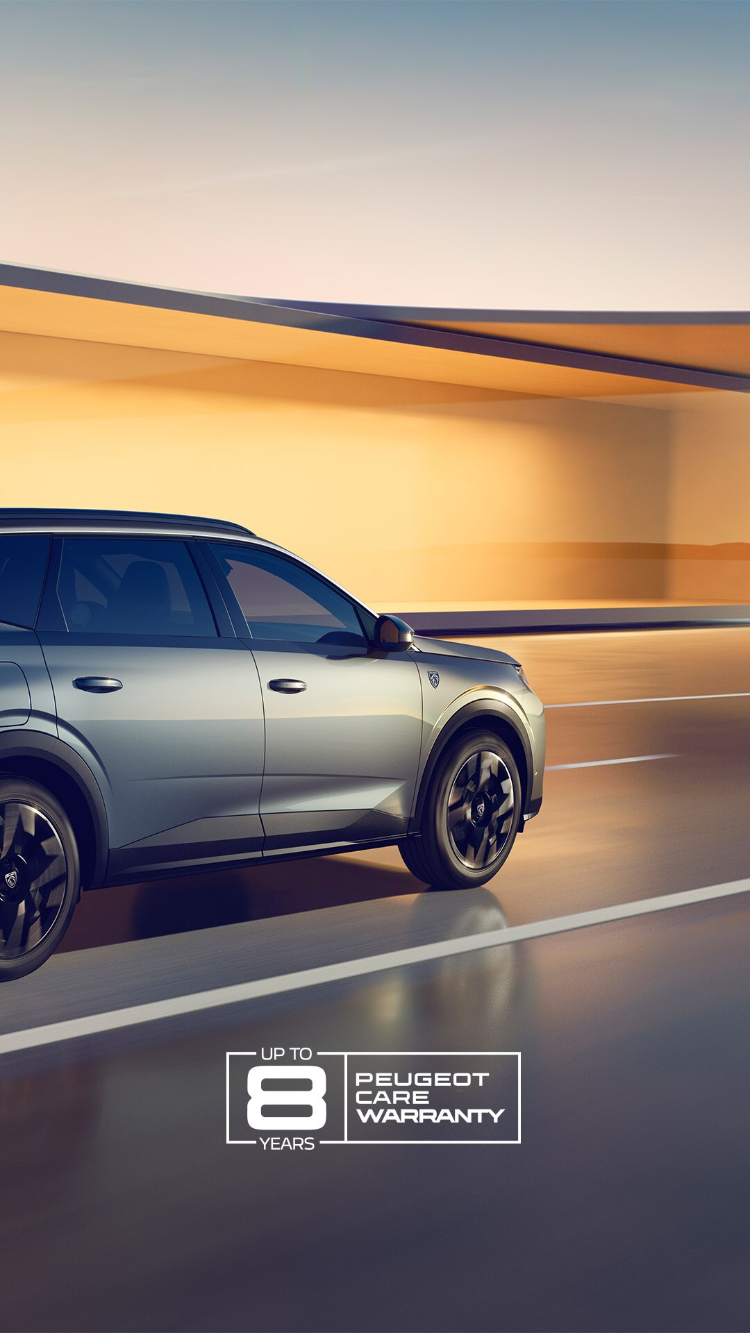 PEUGEOT 5008 Hybrid front view